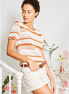 Pull ajouré manches courtes au crochet